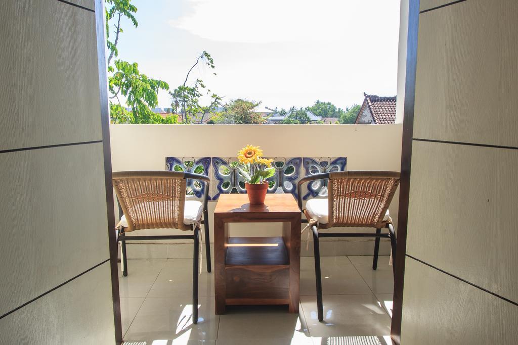Ivanka Airport Inn Kuta Lombok Exterior foto